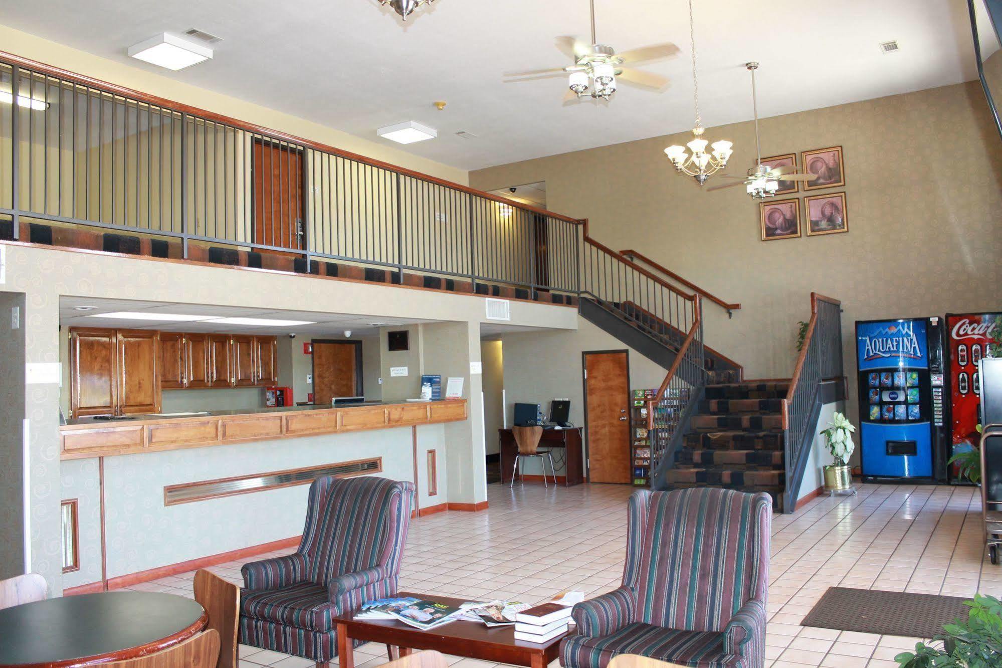 Super 8 By Wyndham Morrilton Motel Buitenkant foto