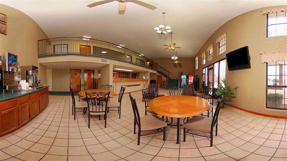 Super 8 By Wyndham Morrilton Motel Buitenkant foto