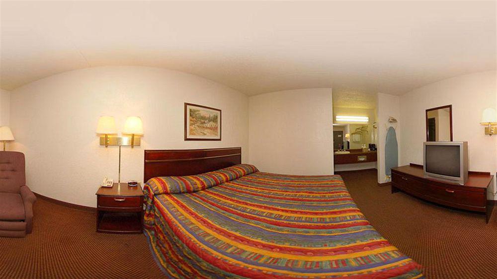 Super 8 By Wyndham Morrilton Motel Buitenkant foto